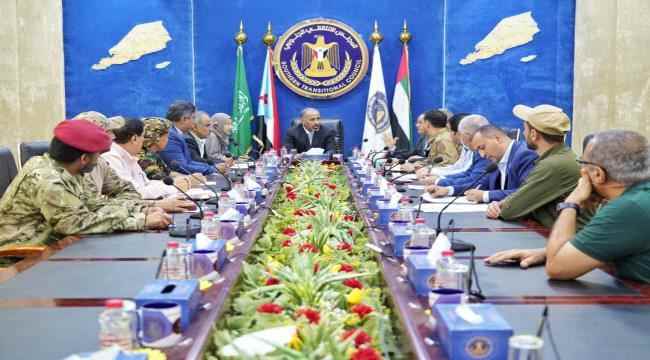 عاجل:وصول لملس وبن بريك الى عدن وعقد اجتماع طارئ مع الزبيدي