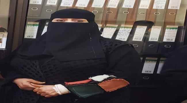 امين عام اتحاد نساء اليمن بأبين تهنئ السفيره امنه محسن العبد رئيسة اتحاد نساء اليمن والأمين العام لشبكة اعلام المرأة العربية