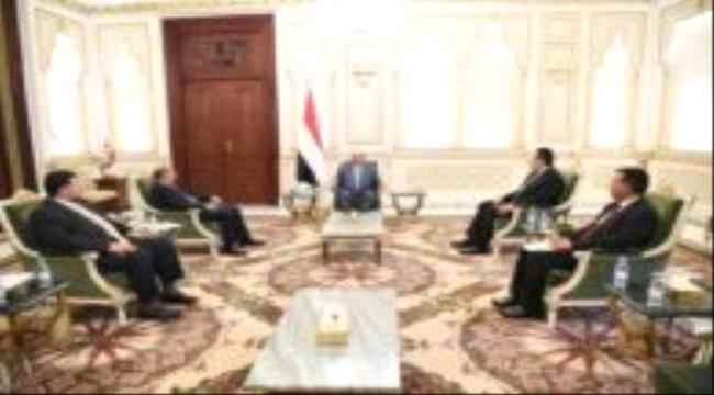 هادي يوجه بتخفيف المعاناة على المواطنين