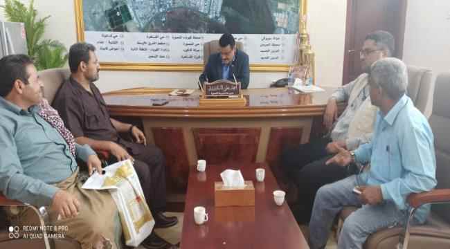 بتكلفة "159" ألف دولار..مدير عام المنصورة يتسلم مشروع تحسين شبكة الصرف الصحي بمدينة التقنية من الجهة المنفذة