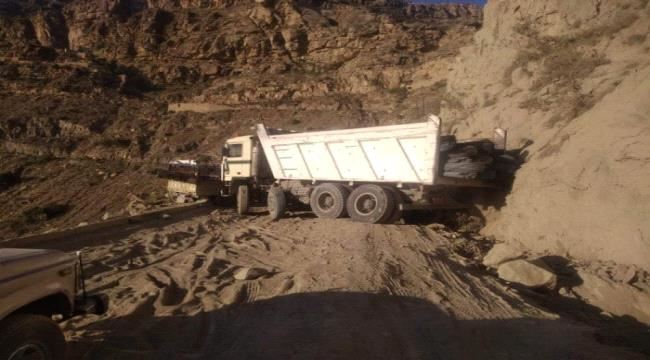 تعطل المرور على طريق هيجة العبد 