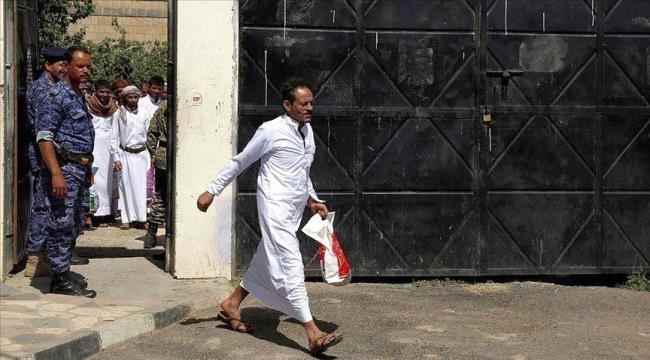 محكمة حوثية تقرر "حجز" ممتلكات 56 عسكريا حكوميا
