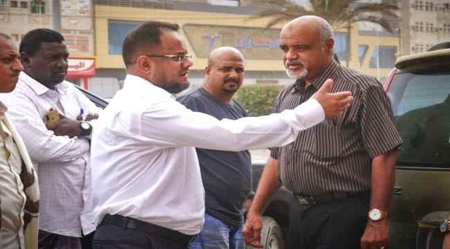رئيس إدارة استثمار دار سعد والنائب الفني لكهرباء عدن ينفذان نزولا ميدانيا للمحطة التحويلية ببئر فضل