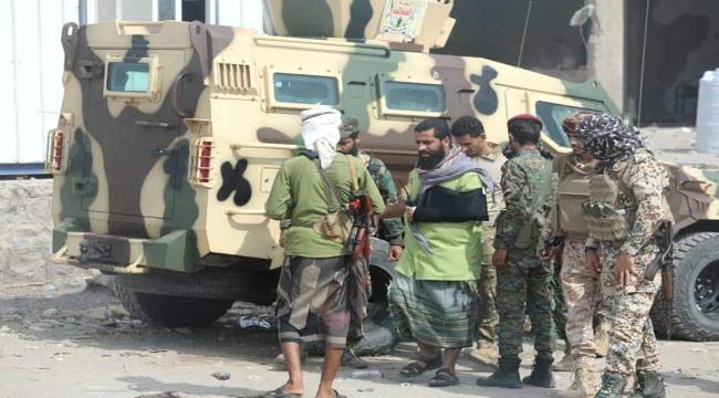 قائد اللواء الرابع عمالقة العميد نزار الوجيه يرابط في جبهات القتال رغم الإصابة