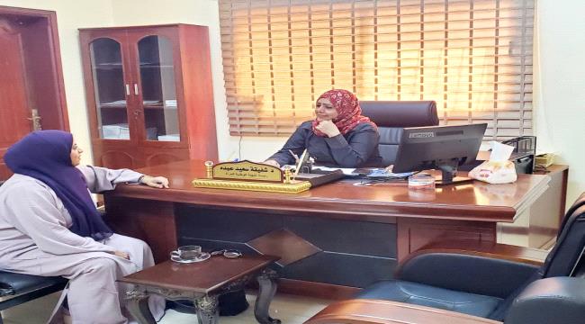 اللجنة الوطنية للمرٲة تلتقي برئيسة مركز الدراسات الاستراتيجة بتعز