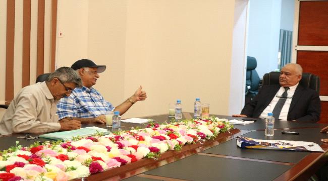 وزير الخدمة المدنية يلتقي بقيادة الهيئة العسكرية العليا للجيش والأمن الجنوبي 