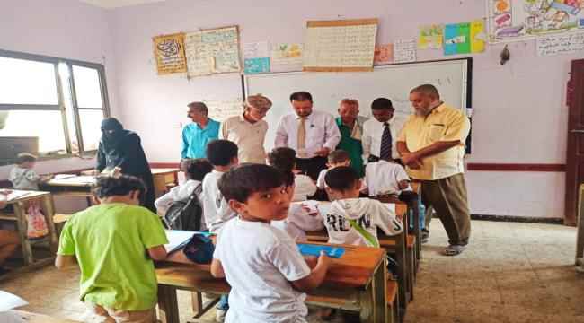 مدير تربية الشيخ عثمان يتفقد سير الأختبارات لعدد من المدارس 