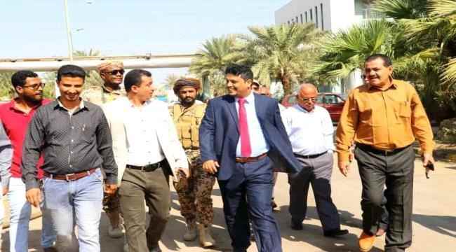 وزير الكهرباء والطاقة يتفقد سير أداء محطة الحسوة والصعوبات التي تواجه العمل