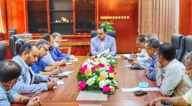 الوزير السقطري يلتقي مدير البرامج بمنظمة الفاو