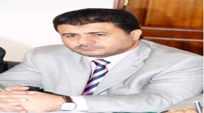 تناقضات العيسي