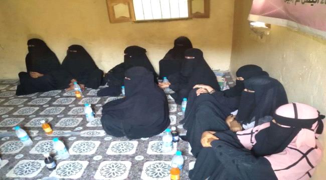 ابين .. جمعية عبر عثمان النسوية التنموية تنفذ دورة توعية بمقر جمعيتها 