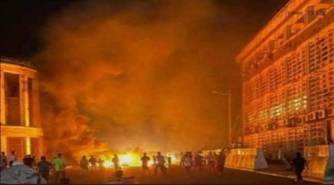 مسؤول سابق:احتجاجات العاصمة عدن بداية سقوط معين عبدالملك