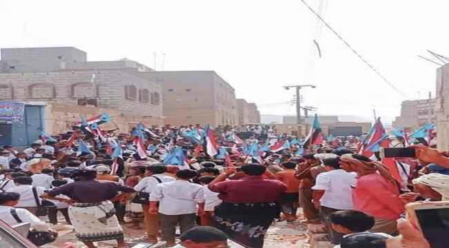 شبوة.. تنسيق واضح بين مليشيا الاخوان ومليشيا الحوثي التي تقدمت في بيحان