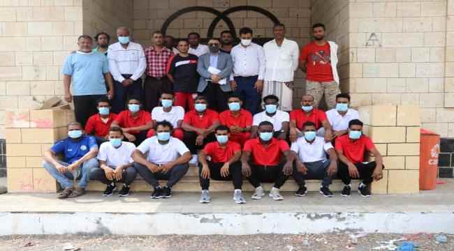 إفتتاح فعاليات الدورة التحكيمية لحكام كرة اليد بأبين
