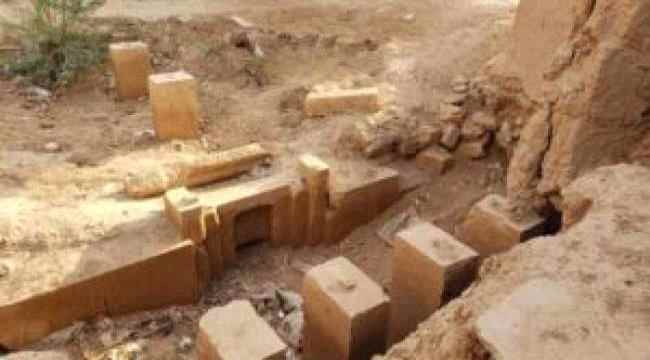موطن يمني يعثر على كنز ثمين أثناء محاولته إعادة بناء منزله