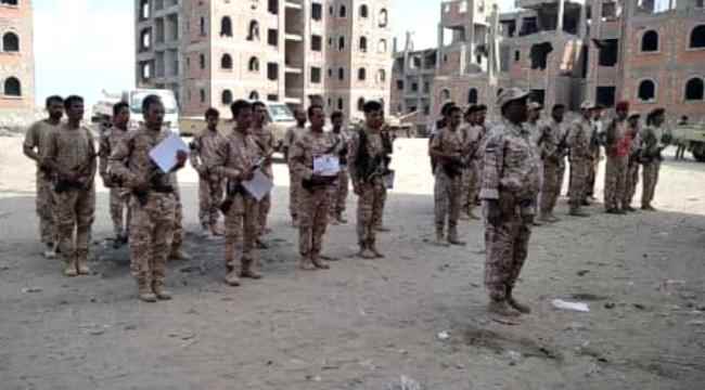 قيادة اللواء الثالث صاعقة تشهد حفل تكريم أبطال دورة المدفعية في الكتيبة الخامسة