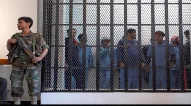 الحوثي يطلق سراح 3 قيادات بارزة 