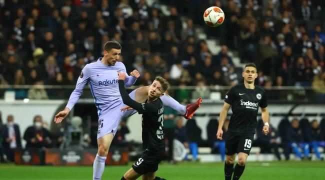 برشلونة ينجو من آينتراخت فرانكفورت بهدف توريس