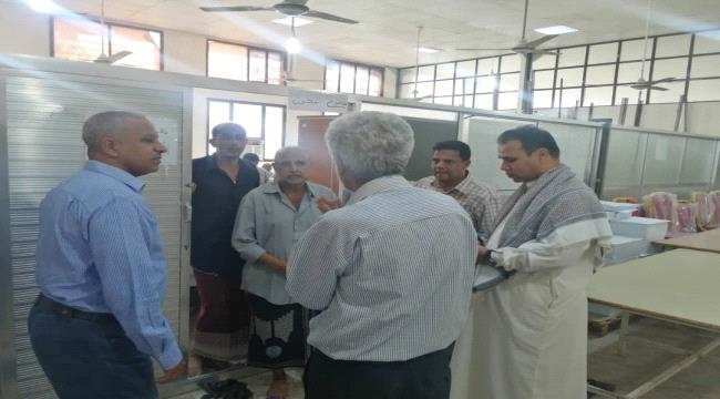 الوكيل المساعد نائب رئيس اللجنة العليا للاختبارات الشوذبي يتفقد أوضاع المطبعة السرية بعدن