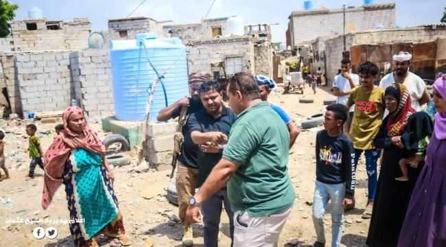 مدير عام الشيخ عثمان يوجه بتنفيذ مشروع  إعادة تأهيل خط الصرف الصحي (بشارع المر) حي عبد القوي 