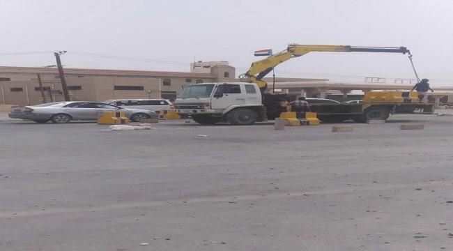 القوات الجنوبية تزيل نقاط مليشيا الإخوان في عتق 