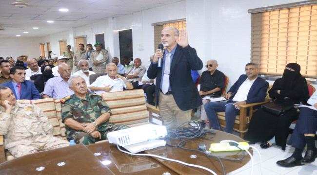 الوكيل الشبحي يحضر ورشة ترفيع مدرسة الشهيد جندوح الى معهد جندوح العالي للعلوم الصحية
