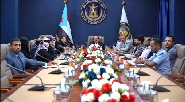 الإدارة العامة للشؤون الخارجية تعقد اجتماعها الدوري وتقف على تطورات المشهد السياسي في الجنوب والمنطقة