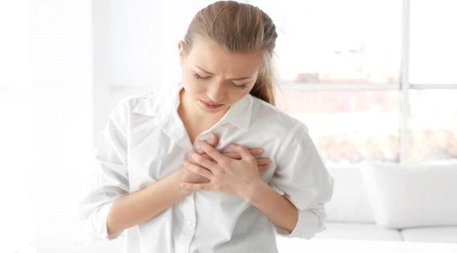 أسباب وأعراض جلطة القلب.. احفظيها جيداً