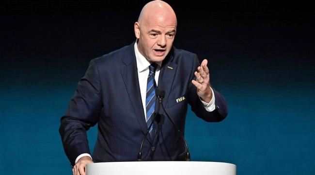 رئيس «فيفا» يدخل عالم «إنستغرام».. ويتابع هؤلاء النجوم