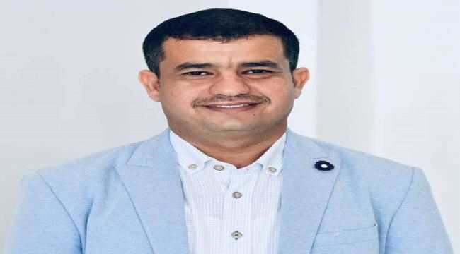 صحفي إخواني: لا خوف على قيادات الشرعية فهم يسكنون أرقى الفلل في إسطنبول
