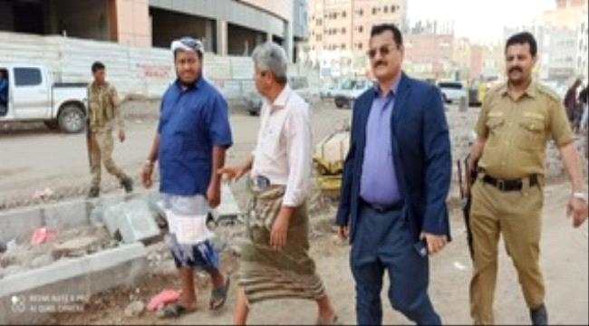 مدير عام المنصورة يثمن دعم القطاع الخاص بتنفيذ عدد من المشاريع الخدمية في المديرية