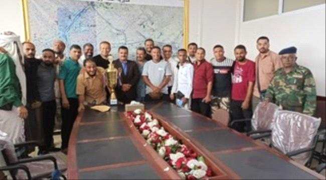 "الداؤوي" يكرم منتخب مديرية المنصورة الحائز على بطولة دوري أوفياء نادي التلال للمخضرمين