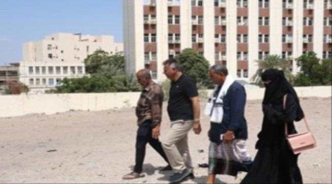 توجيهات من محافظ محافظة عدن لمدير مديرية المعلا لتنفيذ مشروع عاجل