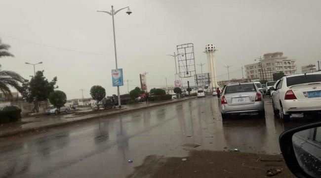 هطول أمطار  على مدينة عدن