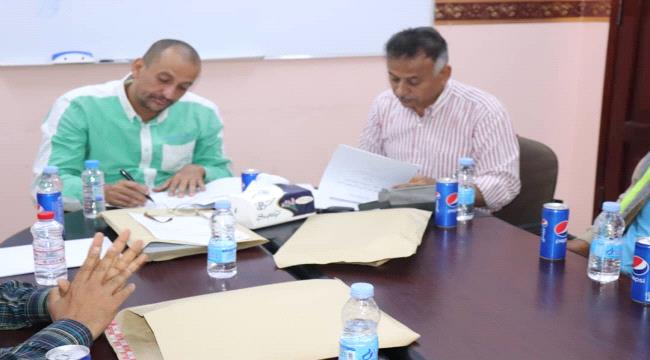 التوقيع على اتفاقية تنفيذ إعادة تأهيل الممرات الخلفية في المعلا 