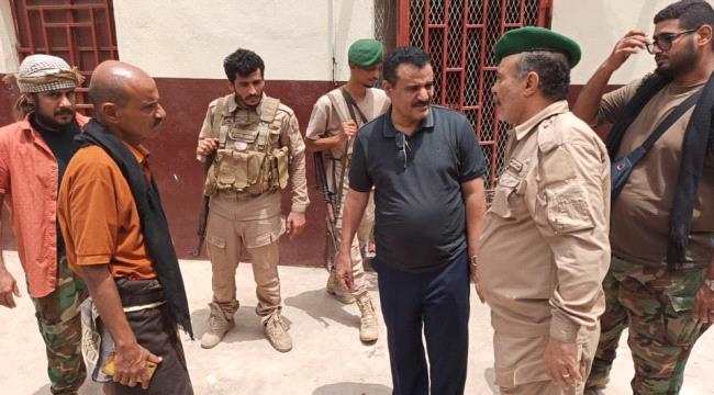  "الداؤودي" يتفقد مستوى الأداء والانضباط بشرطة المنصورة