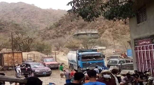 عقب انقطاع دام لاشهر..وصول وقود الديزل لمحطة كهرباء سرار