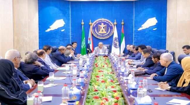 قيادي في "الانتقالي الجنوبي" يكشف حقيقة الخلافات مع طارق عفاش