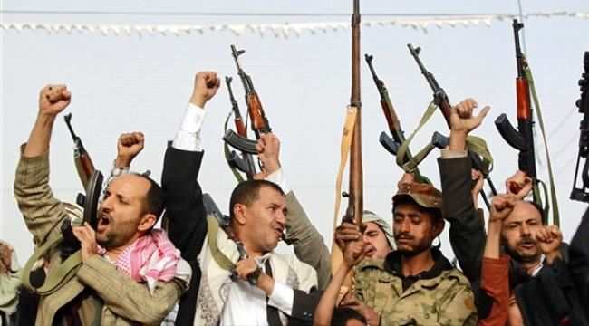 بدواعي إنسانية... هكذا ينمي الحوثيون بقاؤهم الإرهابي في اليمن
