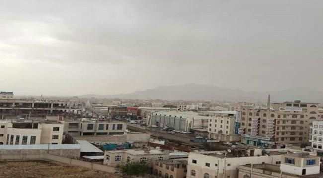 فلكي يمني يتوقع هطول امطار على هذه المناطق 
