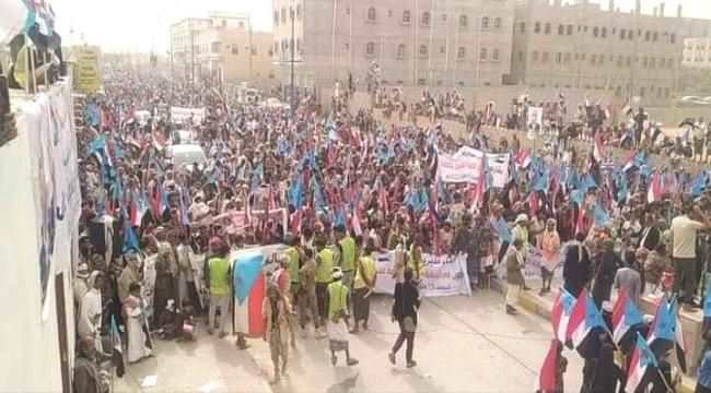 في مهرجان حاشدة .. الجبواني : شبوة عادت للنور رغم حرب التركيع من قبل الشرعية