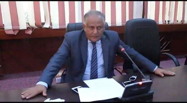 الحارس الشخصي للوكيل رشاد شايع يسلم نفسه الى إدارة البحث الجنائي بعدن