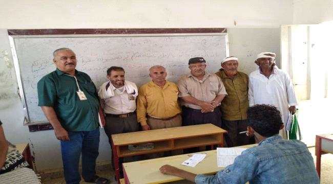 مدير عام مديرية لودر وتربيتها يتفقدان المركز الإختباري بثانوية امصرة
