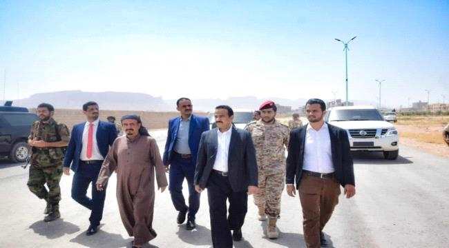 المحافظ بن الوزير يزور حديقة عتق المركزية ويوجه المستثمر بسرعة إنجاز الأعمال المتبقية لافتتاحها