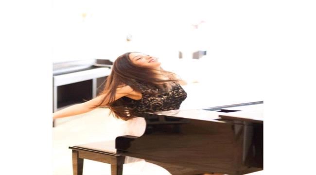 المغربية نور عيادي أول امرأة تفوز بجائزة كورتو العالمية للبيانو