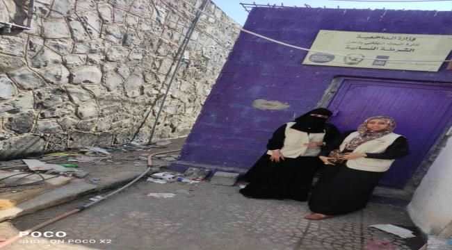بالتعاون مع نائب مدير أمن عدن ..مؤسسة ذو النورين تقوم بدعم سجن البحث الجنائي للنساء بملاس شتوية للنساء 
