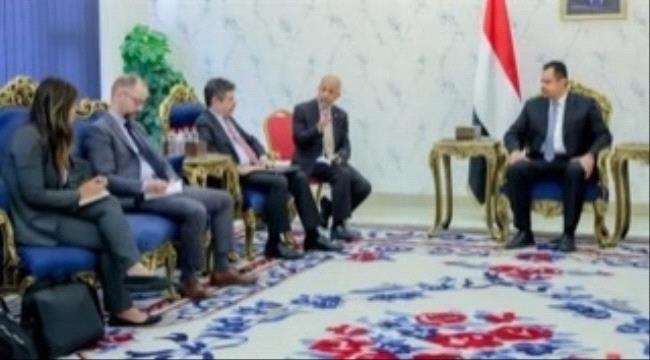 اليمن يحذر من استهداف الحوثيين لموانئ النفط