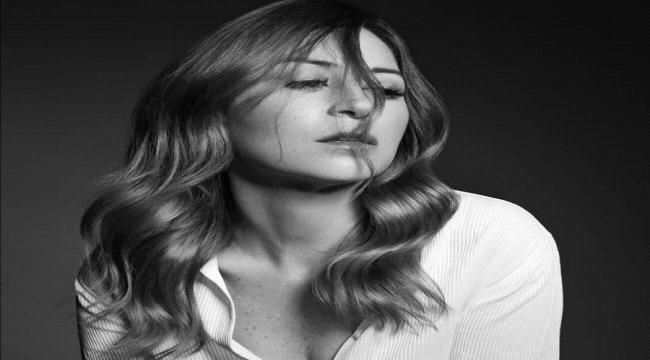 النيابة العامة تخلي سبيل الممثلة منة شلبي بضمان مالي قدره خمسين ألف جنيه
