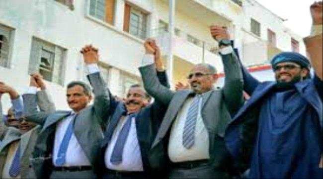 الإنتقالي..يدُ على الزناد وأخرى ممدودةُ للسلام 
