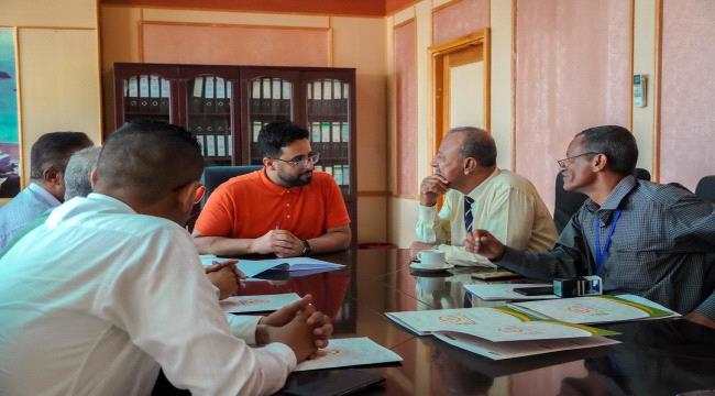 وكيل قطاع الشباب بالعاصمة عدن يوقع اتفاقيات مع شركاء مسارات البرنامج الوطني للشباب